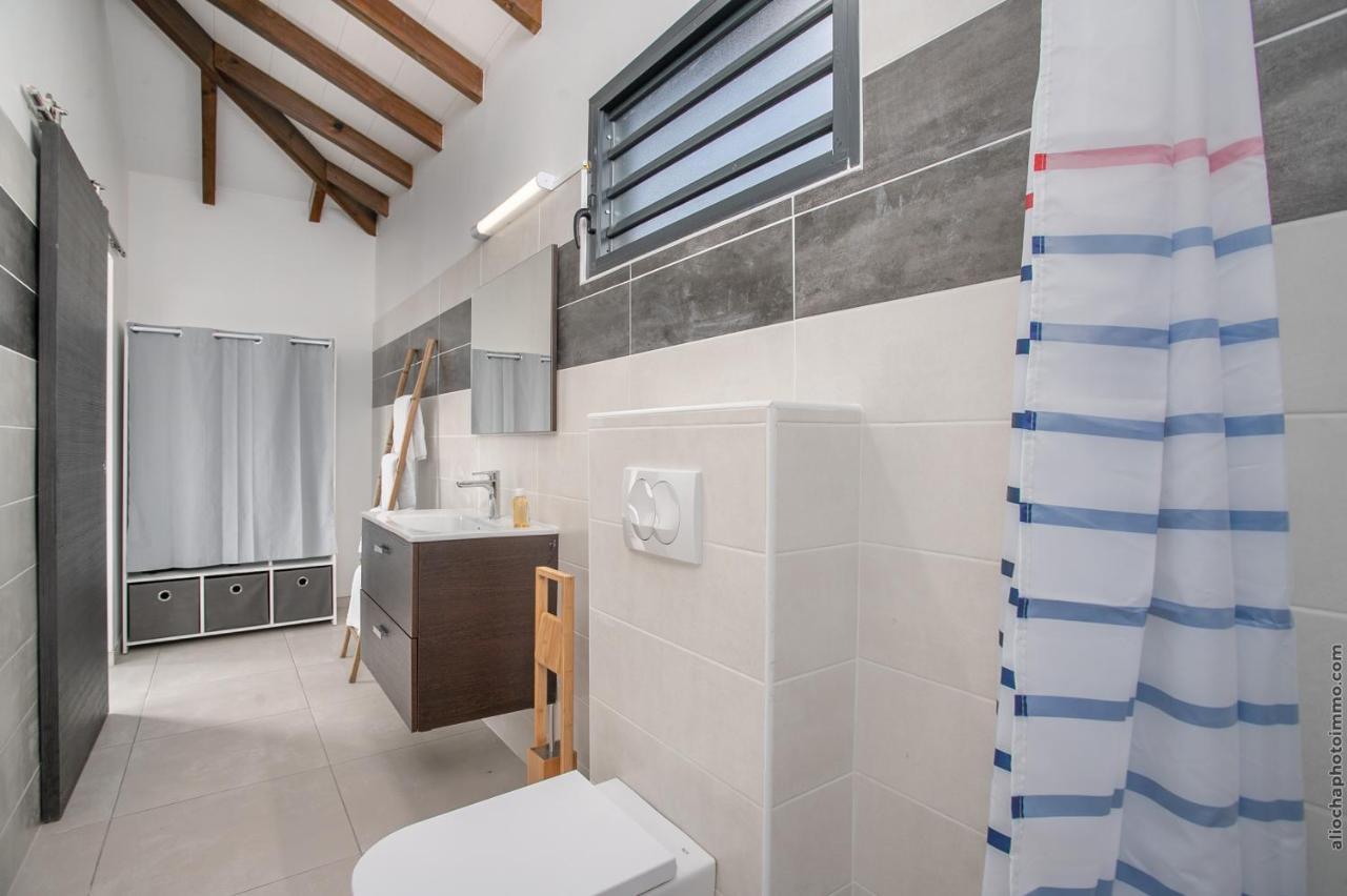 Bungalow Pom 1, Piscine, A 5 Min Des Plages Ле Вауклин Екстериор снимка