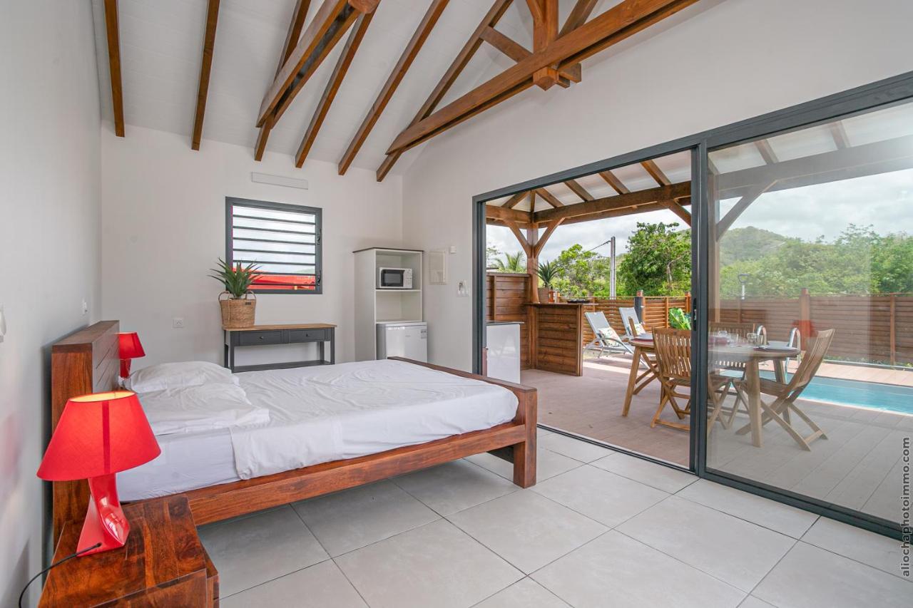 Bungalow Pom 1, Piscine, A 5 Min Des Plages Ле Вауклин Екстериор снимка